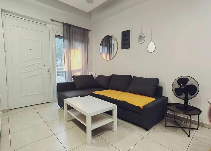 The Cozy Nest In Rhodes Town